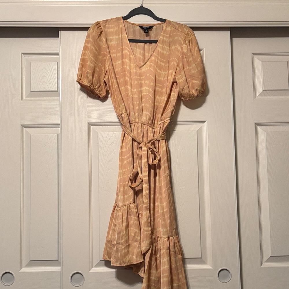 Simply Vera Vera Wang Asymmetrical Beige Dress
